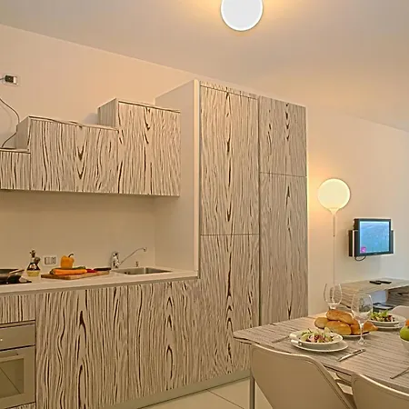 Sleeps 4 Pool * Maccagno
