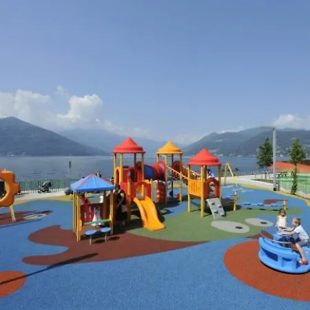 Διαμέρισμα Sleeps 4 Pool Maccagno