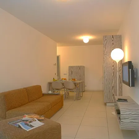 Διαμέρισμα Sleeps 4 Pool *